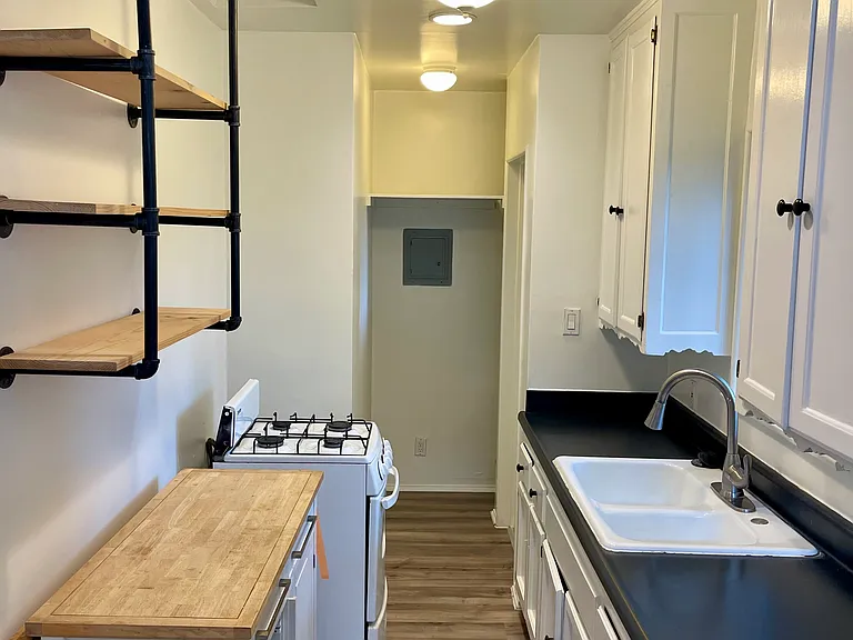 1005 Ashland Ave #B — Photo 16
