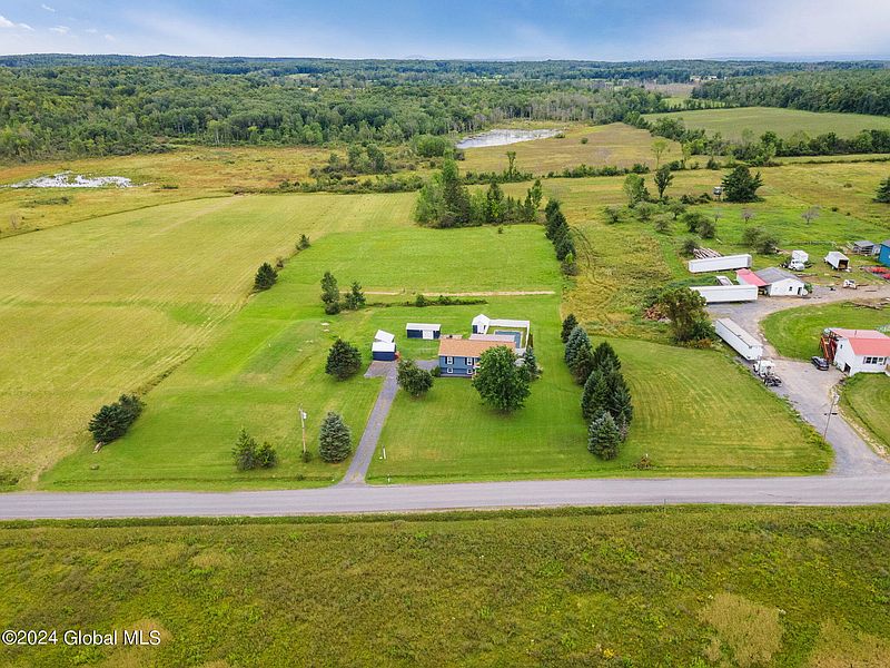 3rd image of 316 Polin Road