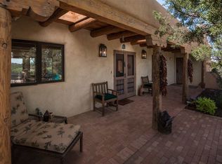 9 Tarro Rd, Santa Fe, NM 87508
