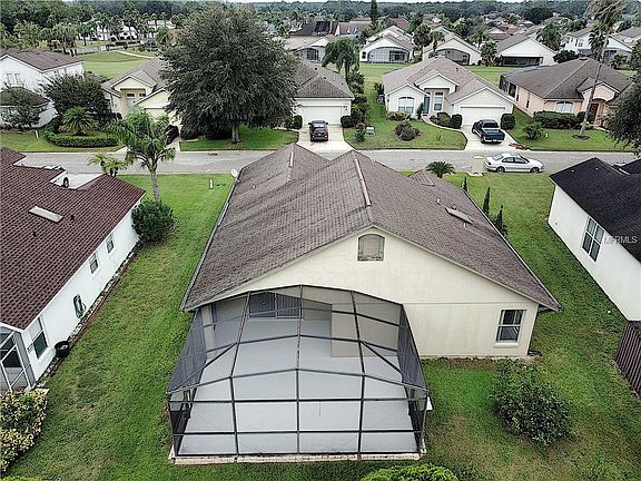 4th image of 141 Therese St