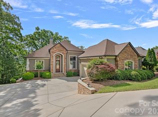 3225 Lake Pointe Dr, Belmont, NC 28012