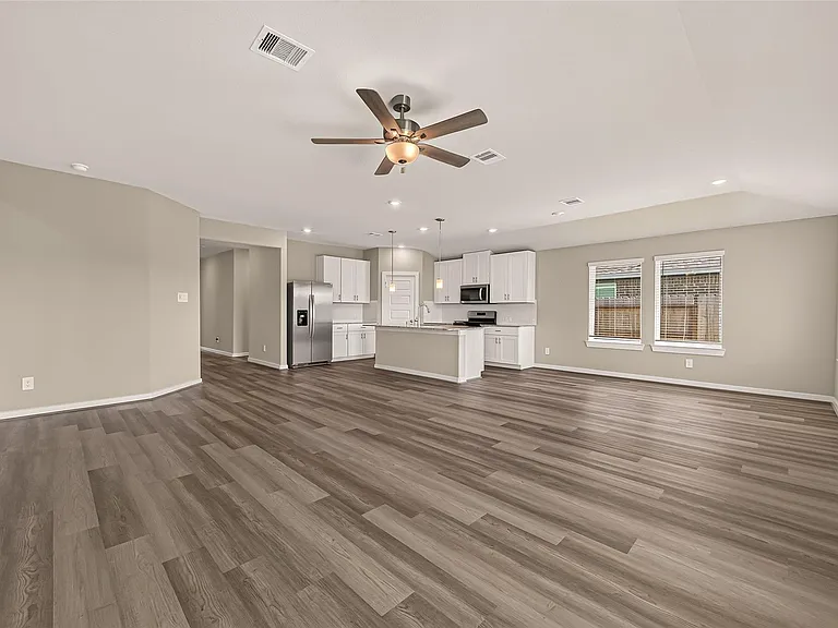 3609 Zilker Ln — Photo 3