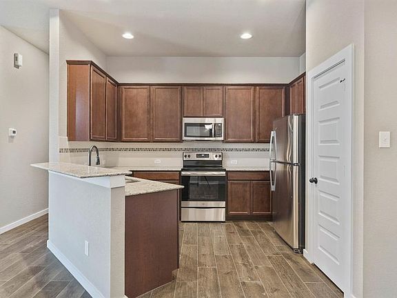 4th image of 25168/7 Pacific Wren Dr