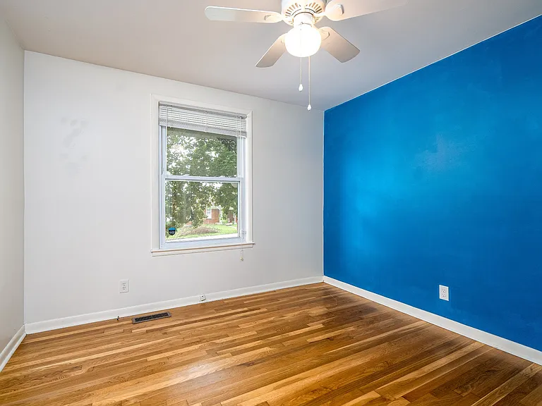 844 Rose Park Dr — Photo 17