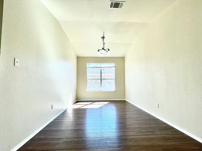 Separate formal dining area