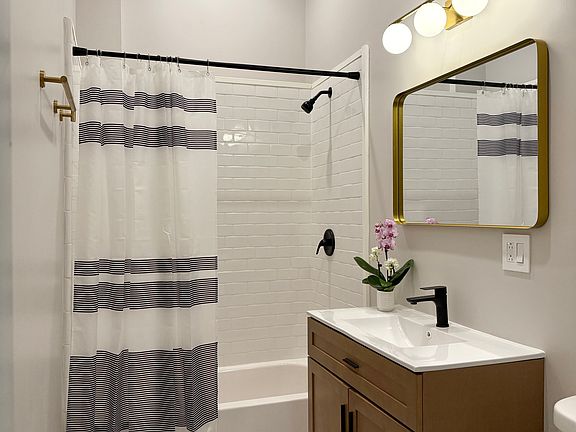 5th image of 2121 N California Ave APT 1