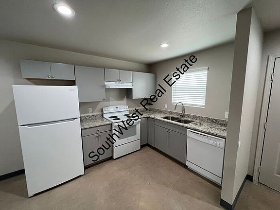 3rd image of 1513 W Llano Estacado Blvd #A
