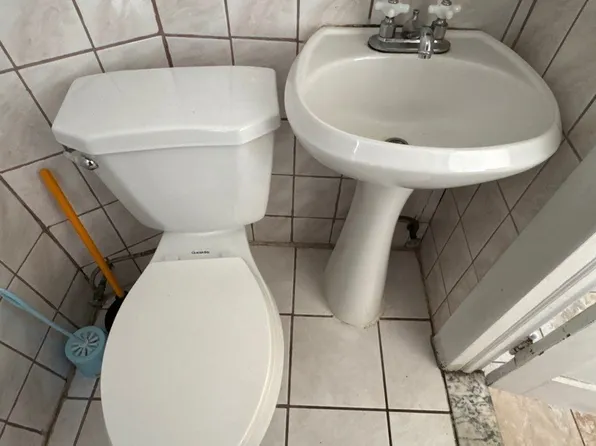 393 Montauk Avenue image 7 of 7