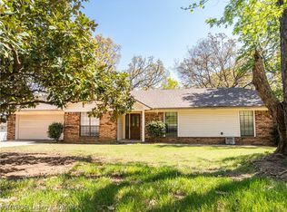 7906 Valley Forge Rd, Fort Smith, AR 72903