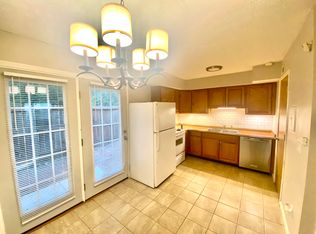 1530 Worthington Row Dr, Columbus, OH 43235
