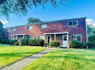 1858 Langham Rd, Upper Arlington, OH 43221