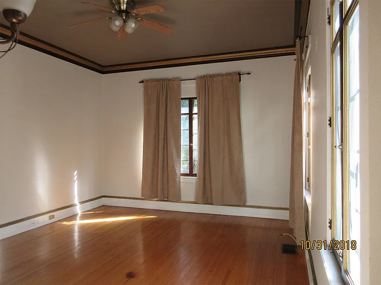 70 N Monterey St — Photo 4