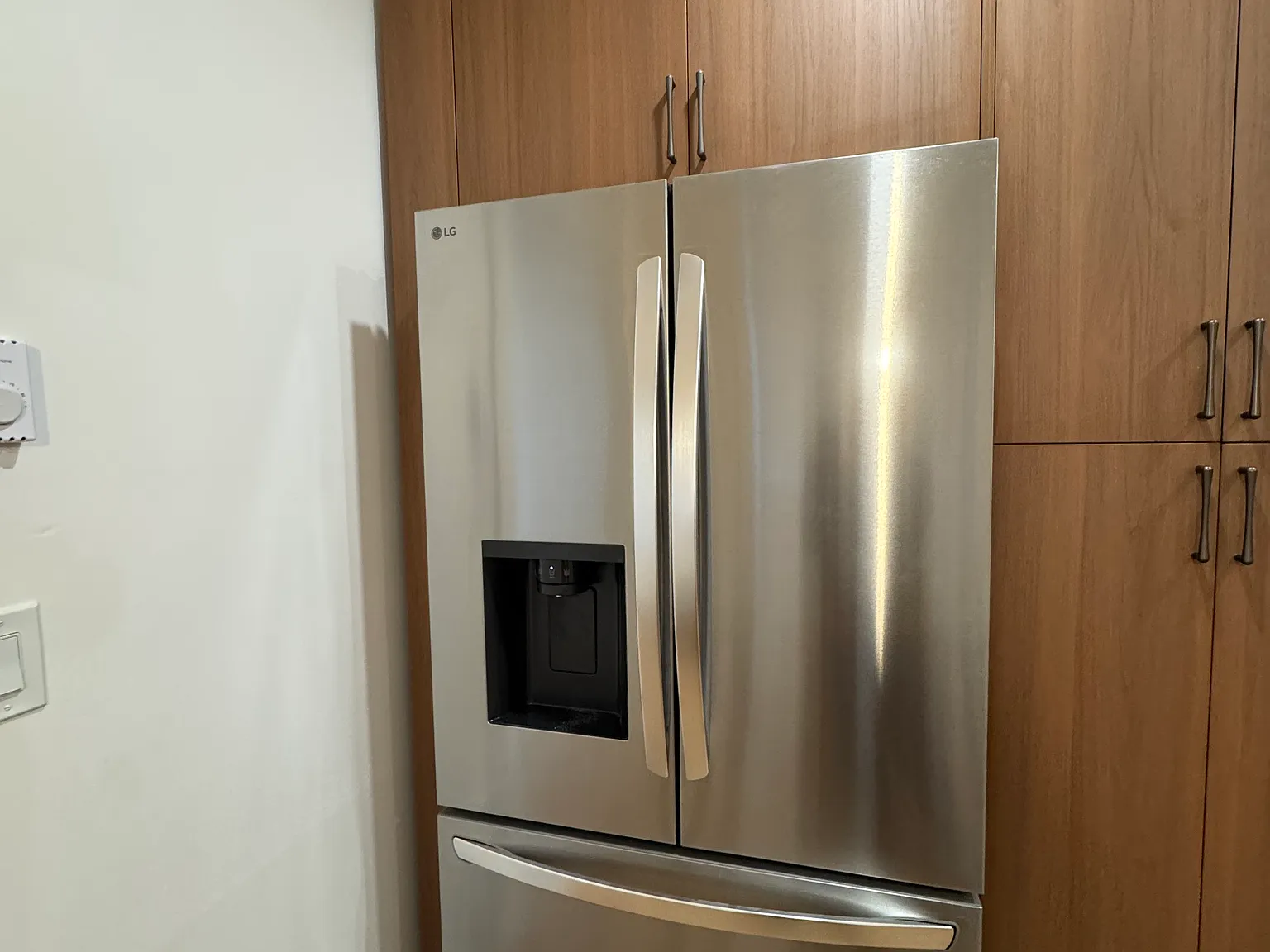 2 bed, 1320 sqft, $3,600 — Photo 2