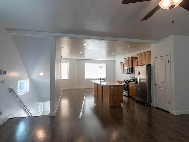 459 S Willow Leaf Rd — Photo 6