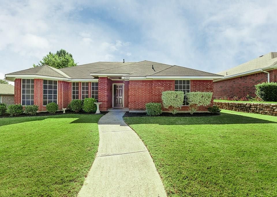 1st image of 2404 Buck Dr