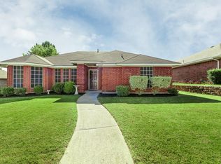 2404 Buck Dr, Mesquite, TX 75181