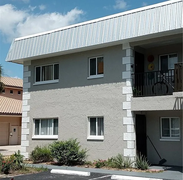 2135 Virginia Ave #11 — Photo 2