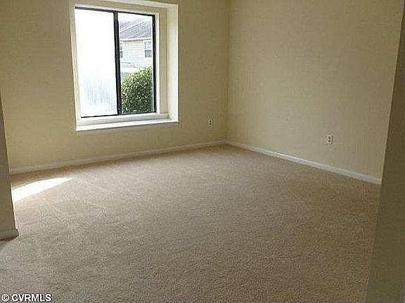 Master bedroom - new carpet