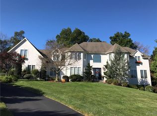 5699 Covered Bridge Cir N, Orefield, PA 18069