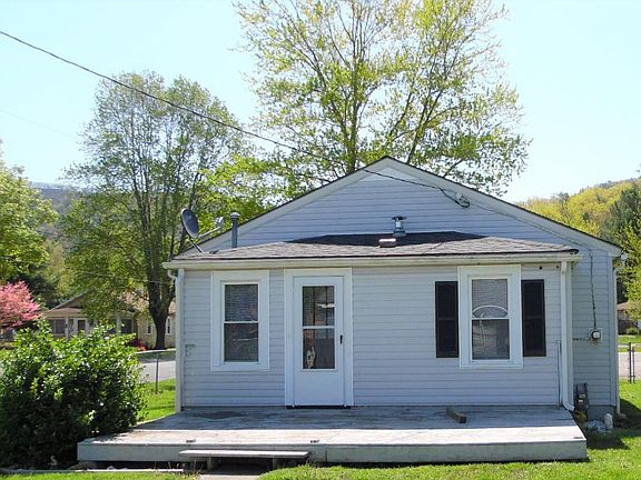 2nd image of 1177 Woodland Ave