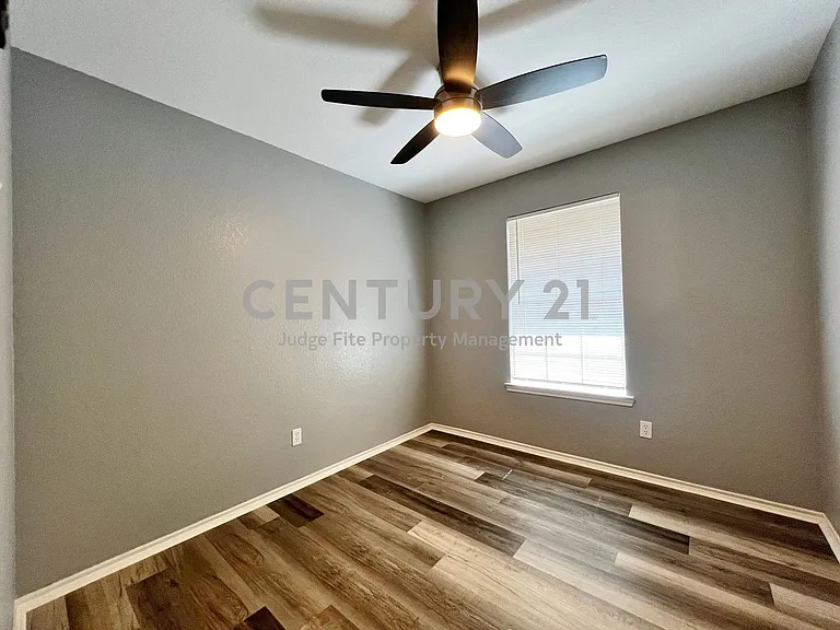 1010 S Retta St — Photo 22