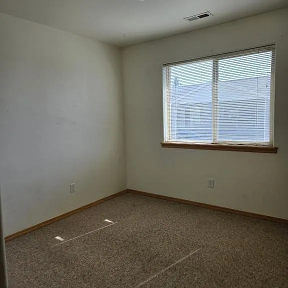 805 E Riggs St #3 — Photo 3