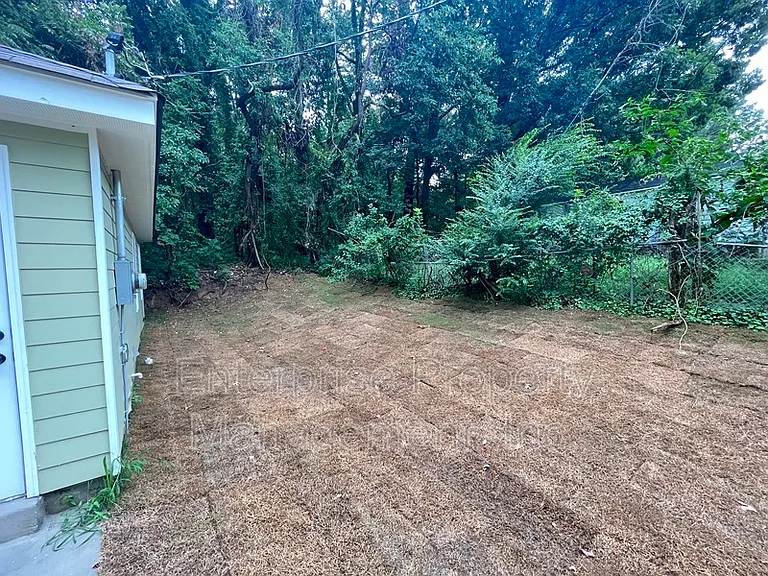 2645 Mirror Ave — Photo 26