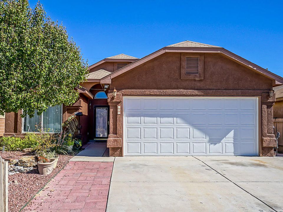 1st image of 740 Terracotta Pl SW