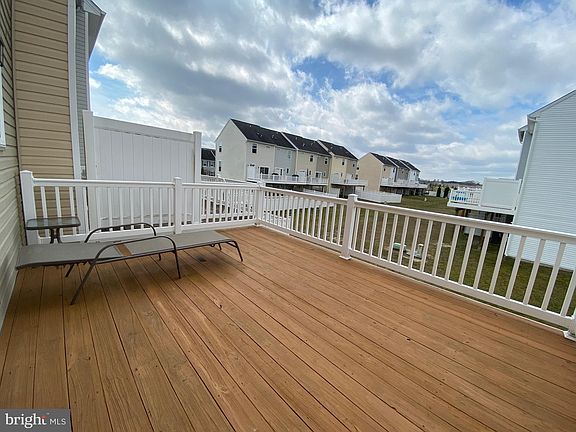 5th image of 20779 Brunswick Ln