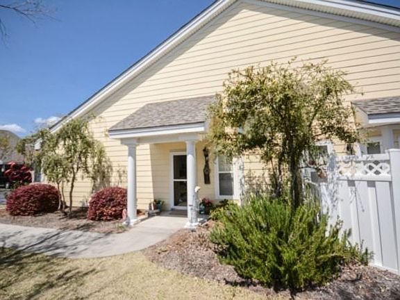 3rd image of 100 Willow Pond Dr #100
