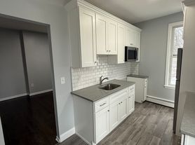 127 Henry St, New Haven, CT
