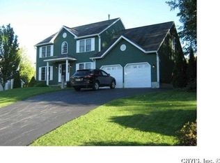 3774 Gray Ledge Ter, Syracuse, NY 13215