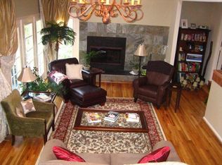 12507 Alexander Cornell Dr, Fairfax, VA 22033