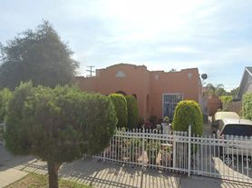 1201 S. Mullen Ave., 1 Bedroom. 1 Bathroom. 0 Half