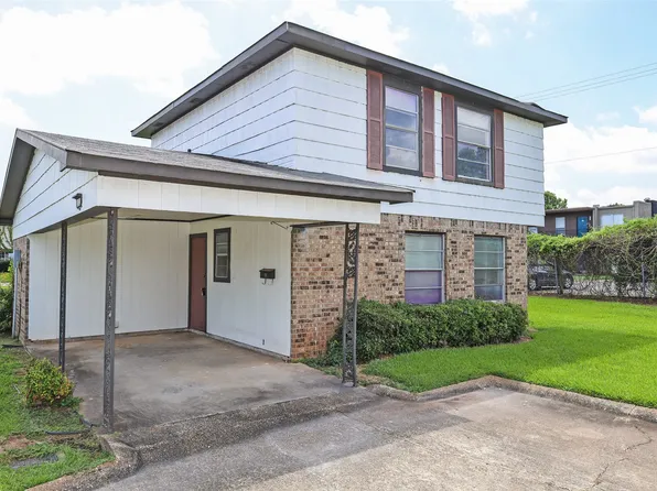 102 Carriage Square Dr, Bossier City, LA 71112