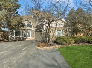 1430 W Tallyho Ct, Addison, IL 60101