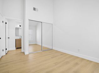 10934 Moorpark St #106, North Hollywood, CA 91602