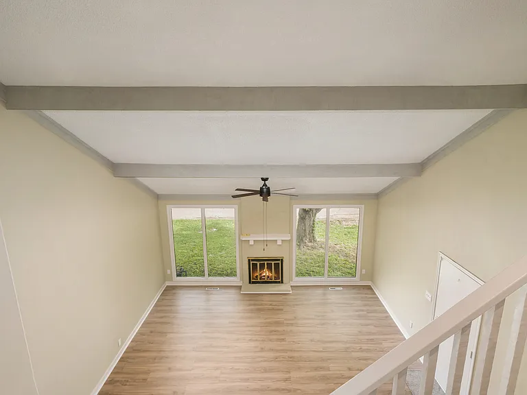 8207 Webster Ave #7 — Photo 17