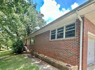 1327 Champaign Ave, Anniston, AL 36207