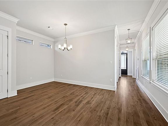 5th image of 324 Rue Petite