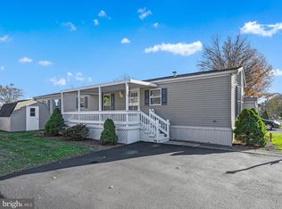 137 Meadow Valley Rd TRAILER 39, Ephrata, PA 17522