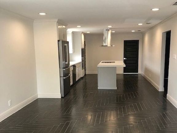 2nd image of 102 Belaire Dr APT 3
