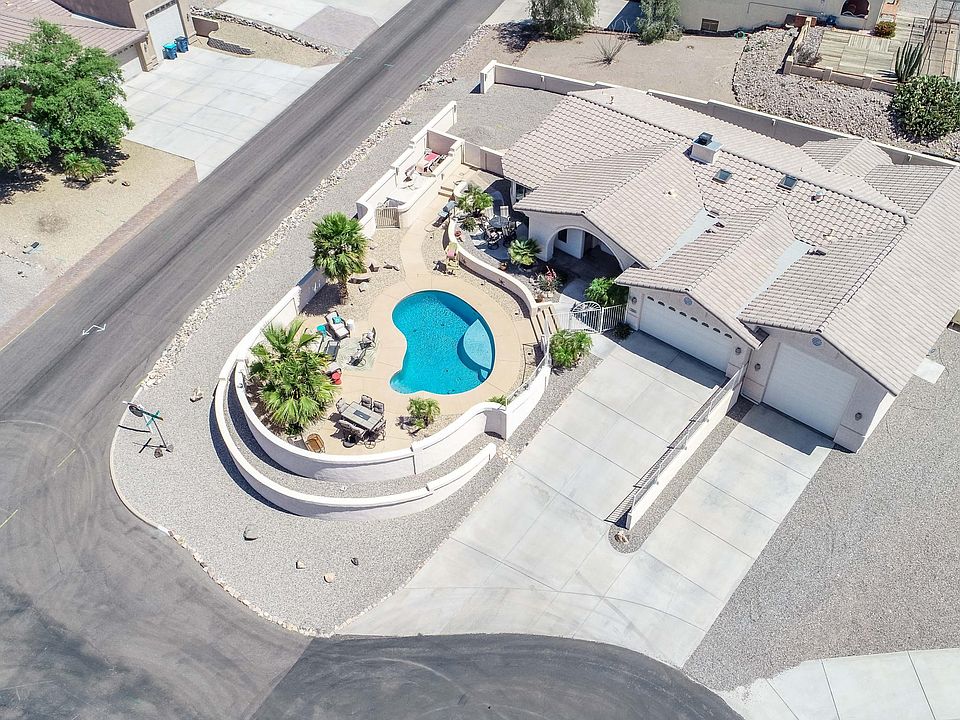 1st image of 4000 Coral Reef Ct