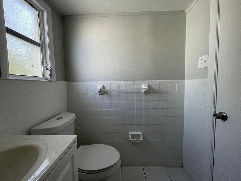 736 Omar Rd #1 — Photo 20