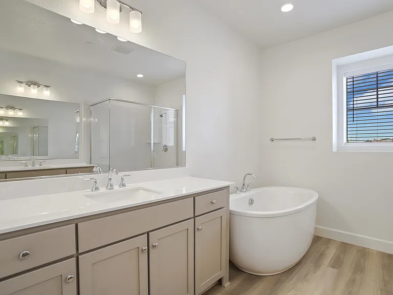 2926 Granger St — Photo 39