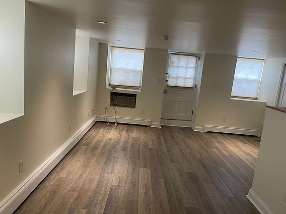 3rd image of 1229 Drexel Ave