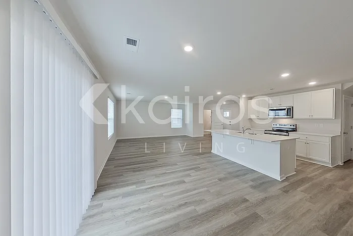 133 Overstreet Way — Photo 7