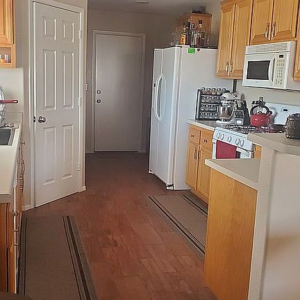 3rd image of 8428 Debellis Creek Ct