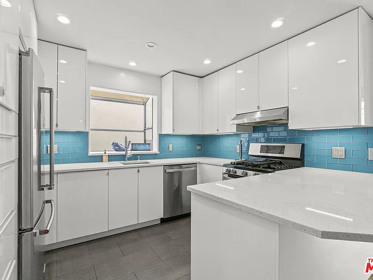123 Galleon St #B — Photo 10