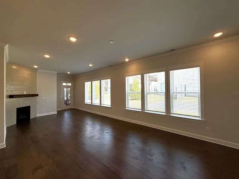 11218 Cobb Creek Ct — Photo 6